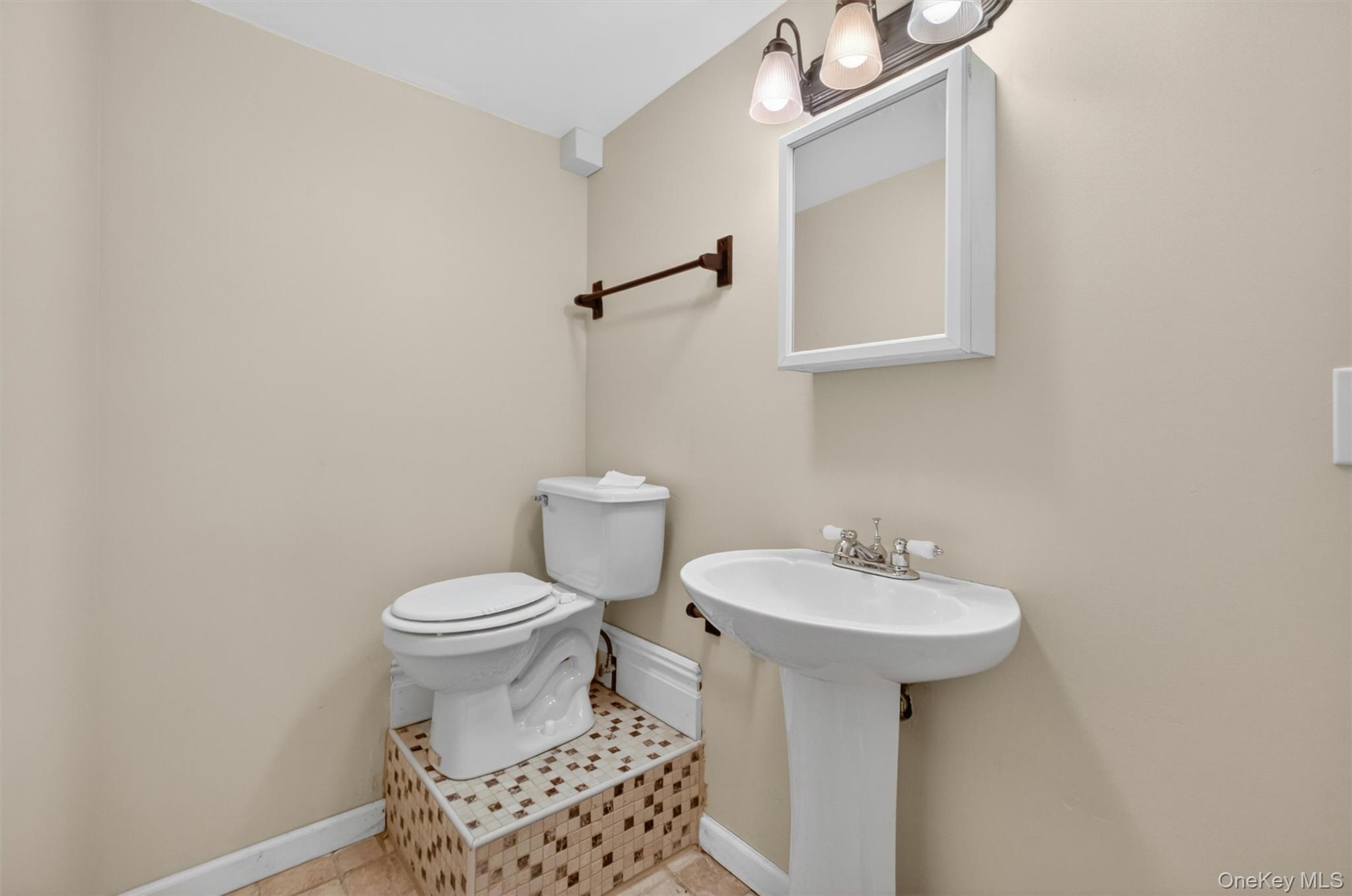 1 Merrywood Road Poughkeepsie, NY 12601 - Photo 35 of 49