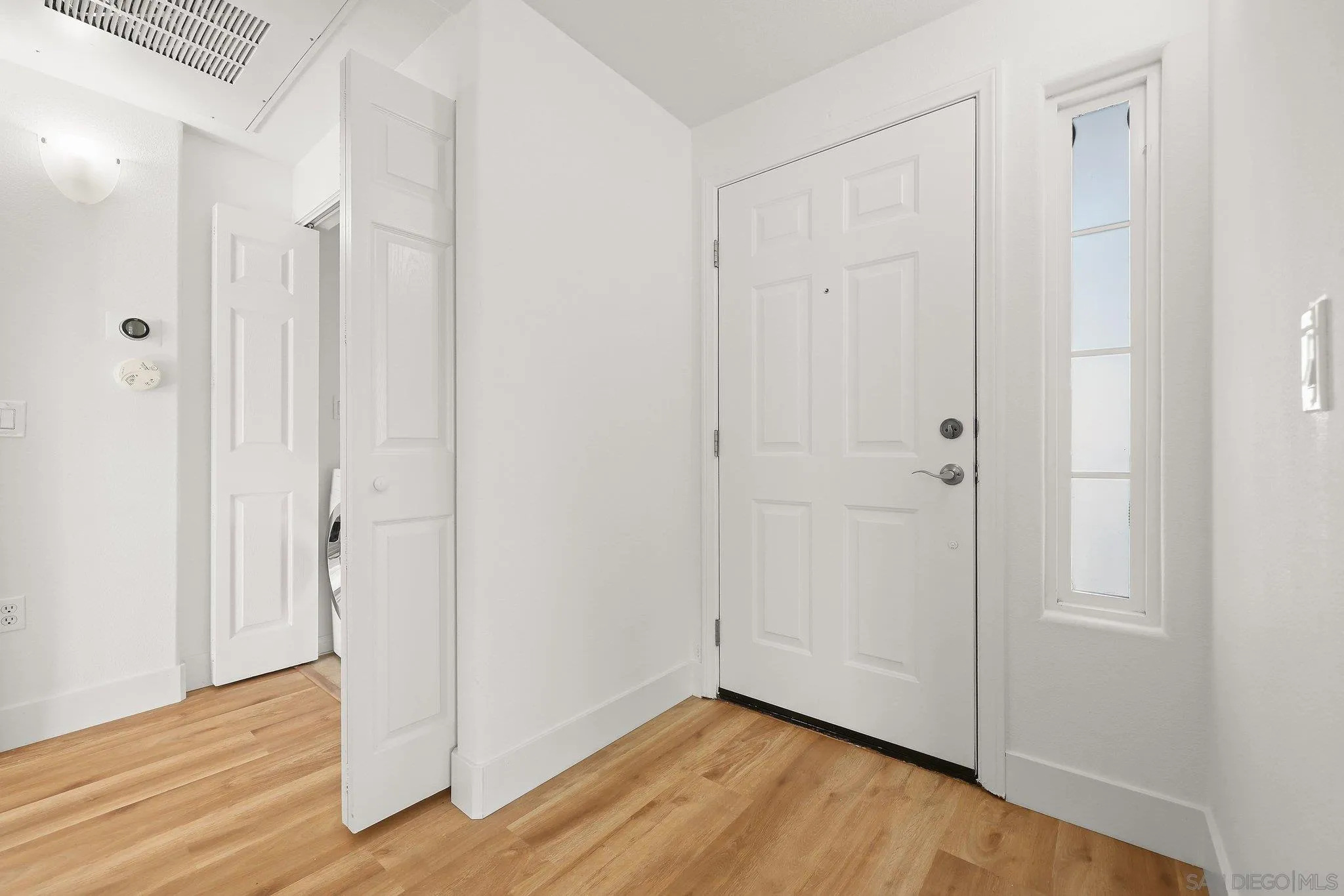 2708 Lake Pointe Drive, Unit 209 Spring Valley, CA 91977 - Photo 49 of 59 a view of an empty room