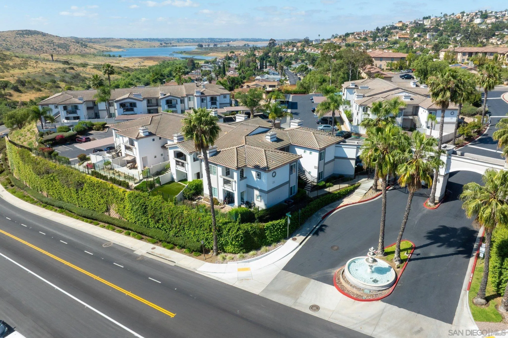 2708 Lake Pointe Drive, Unit 209 Spring Valley, CA 91977 - Photo 8 of 59