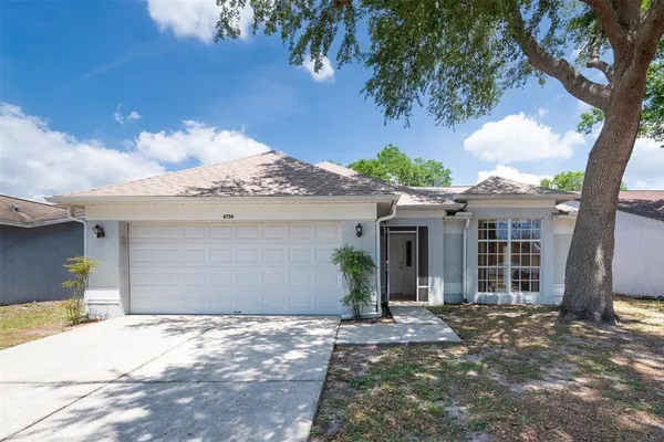 $344,900 | 4704 Lighterwood Way, Valrico, FL 33596