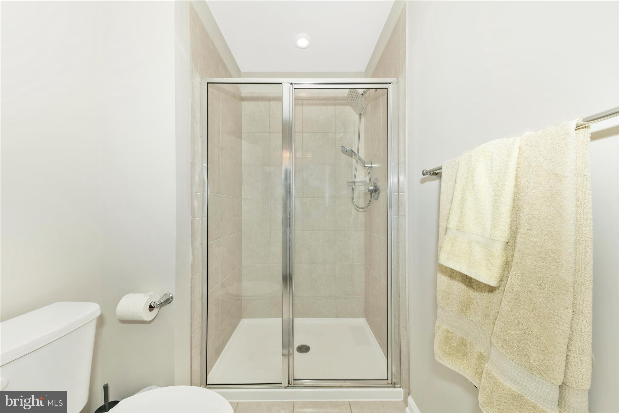 43406 Old Ryan Road Ashburn, VA 20148 - Photo 35 of 58 Bedroom 3 Bath