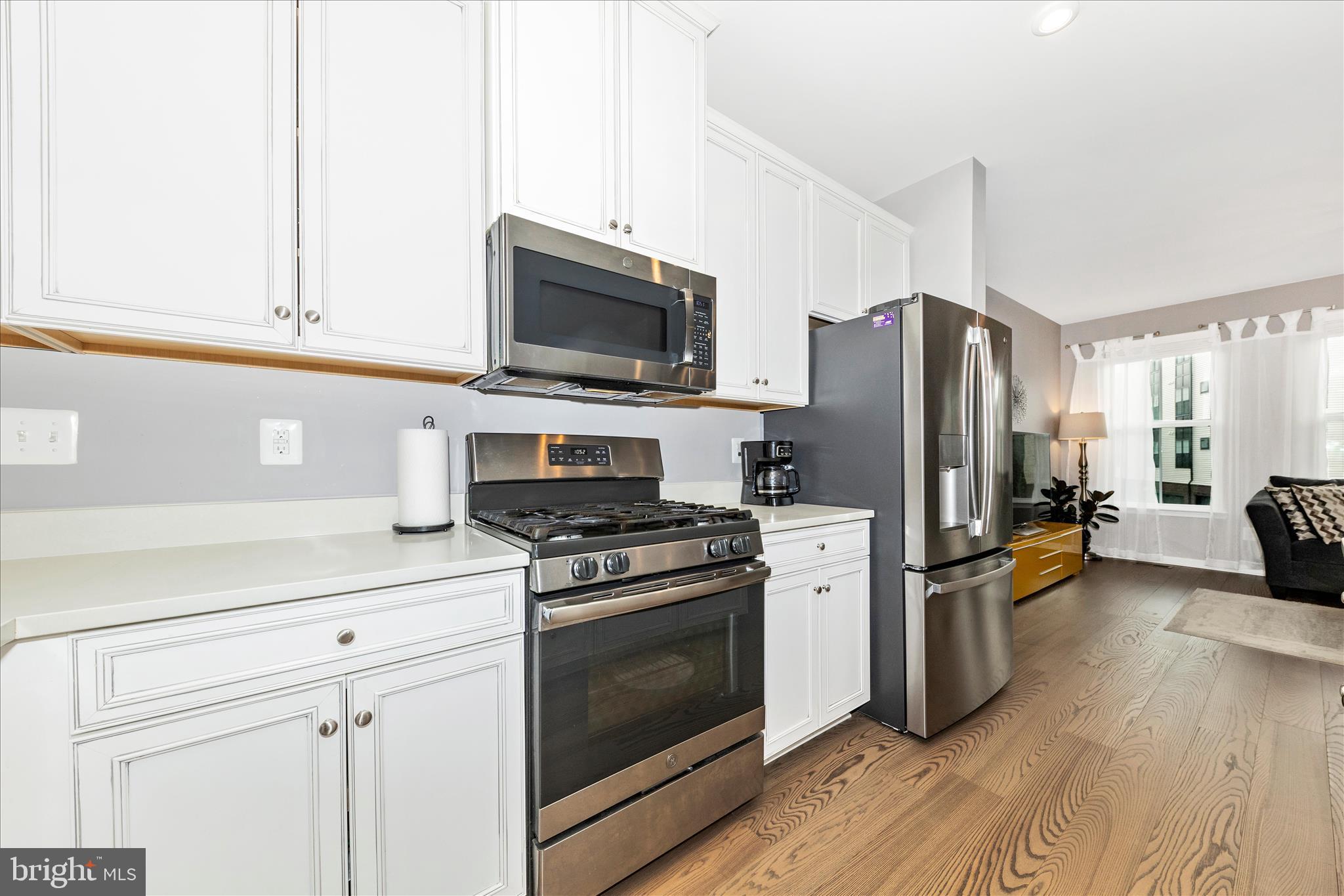 43406 Old Ryan Road Ashburn, VA 20148 - Photo 9 of 58 Kitchen