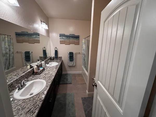 $650,000 | 1614 North Barcus Avenue, Fresno, CA 93722