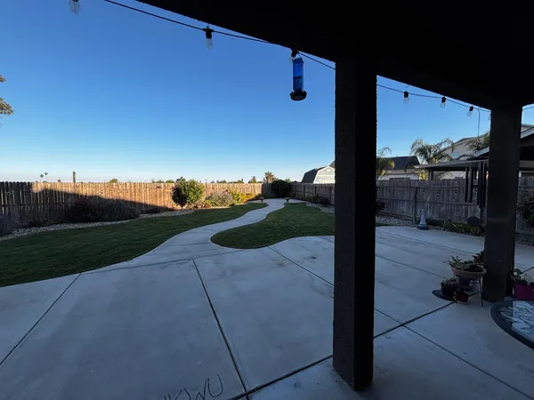 $650,000 | 1614 North Barcus Avenue, Fresno, CA 93722