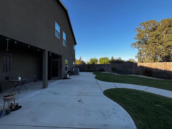 $650,000 | 1614 North Barcus Avenue, Fresno, CA 93722