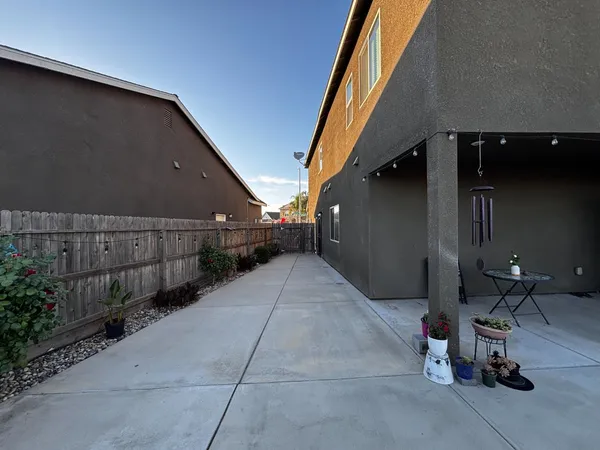 $650,000 | 1614 North Barcus Avenue, Fresno, CA 93722