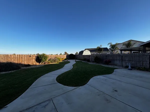 $650,000 | 1614 North Barcus Avenue, Fresno, CA 93722