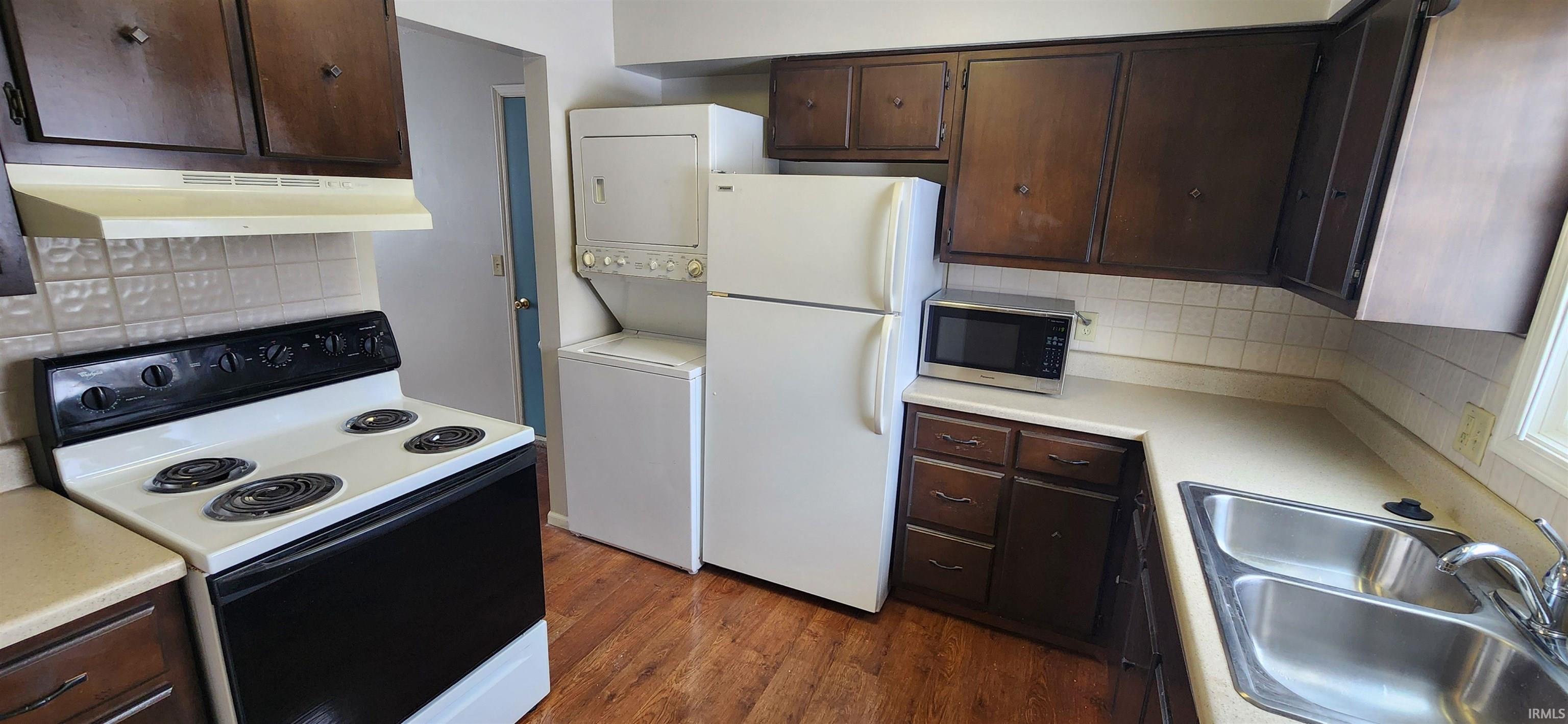 5629 Robin Run Fort Wayne, IN 46835 - Photo 6 of 28