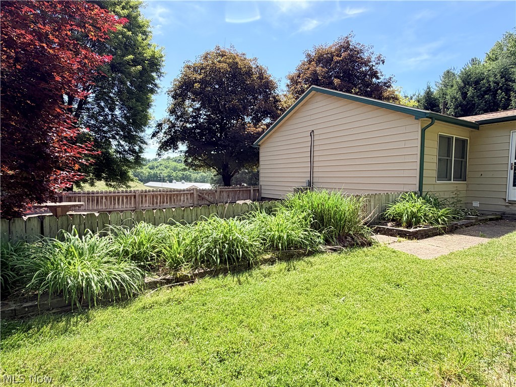 10199 Malibu Road Northeast Minerva, OH 44657 - Photo 12 of 35