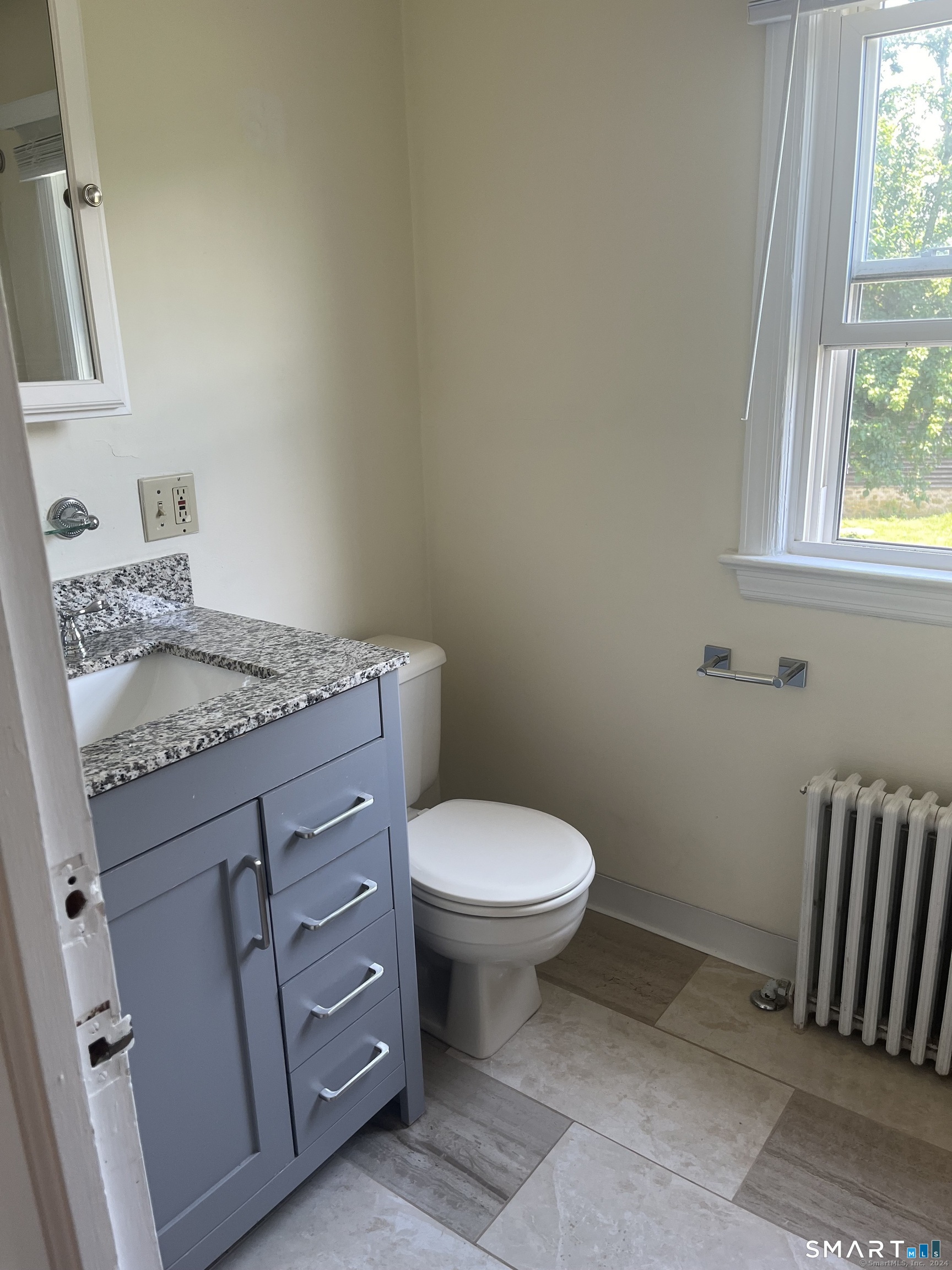 69 Damascus Road, Unit A Branford, CT 06405 - Photo 17 of 24 Upper level