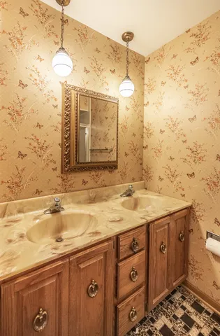 $450,000 | 39-w304 Hogan Hill, Elgin, IL 60124