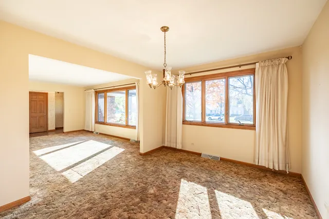 $450,000 | 39-w304 Hogan Hill, Elgin, IL 60124