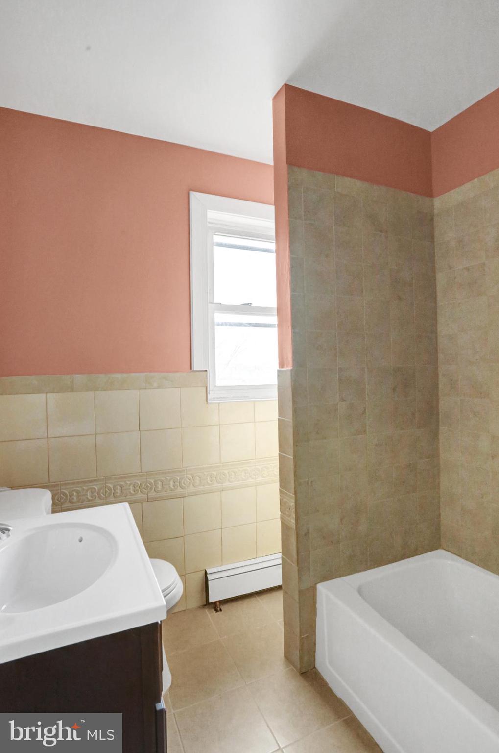 2106 Kutztown Road Reading, PA 19605 - Photo 16 of 27 Gallery Image 16