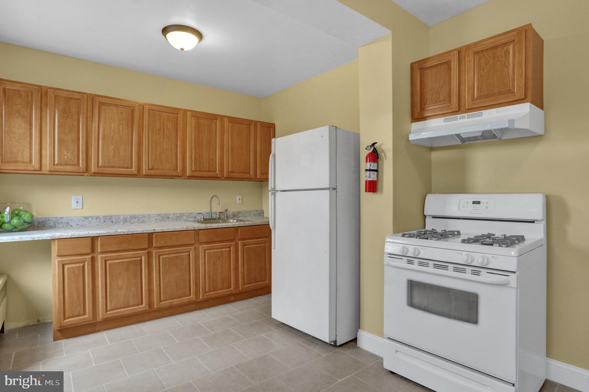 2106 Kutztown Road Reading, PA 19605 - Photo 10 of 27 Gallery Image 10