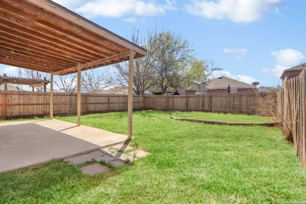 $1,900 | 10626 South Shaenridge, San Antonio, TX 78254