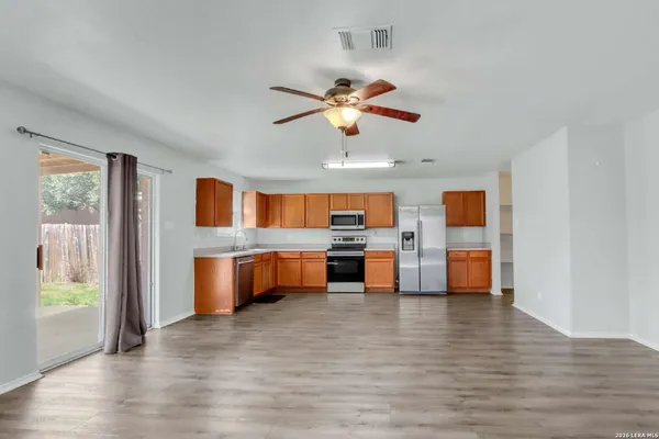 $1,900 | 10626 South Shaenridge, San Antonio, TX 78254