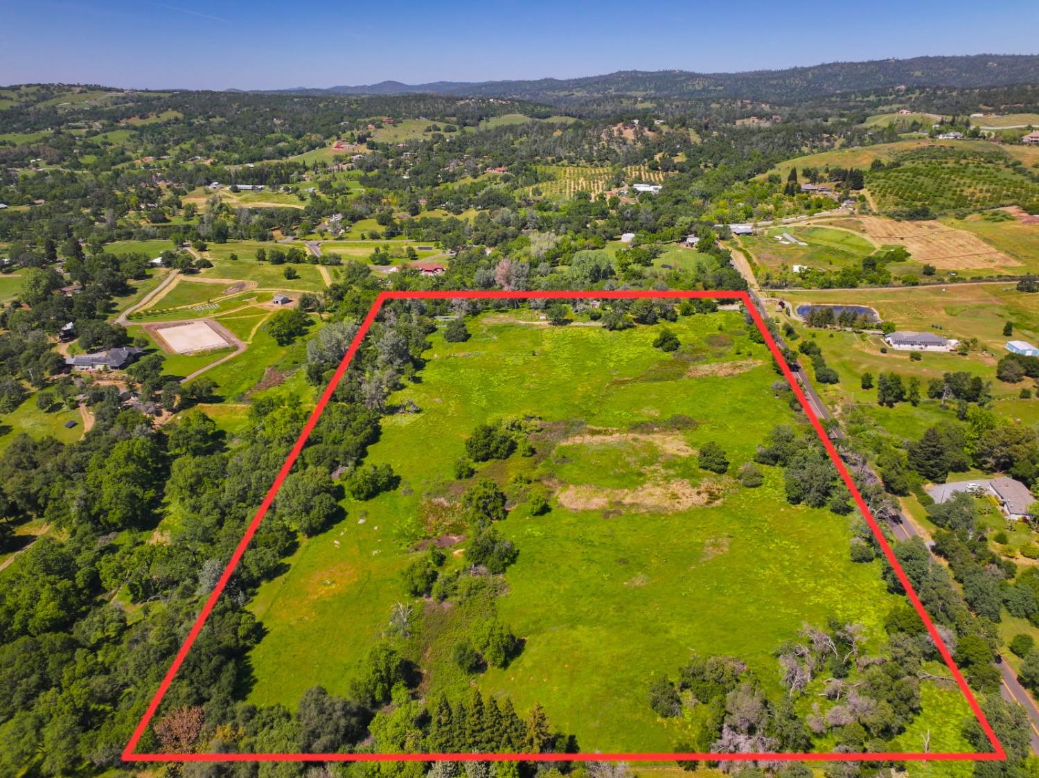 6174 Mt Pleasant Road Lincoln, CA 95648 - Photo 2 of 7 a view of a city