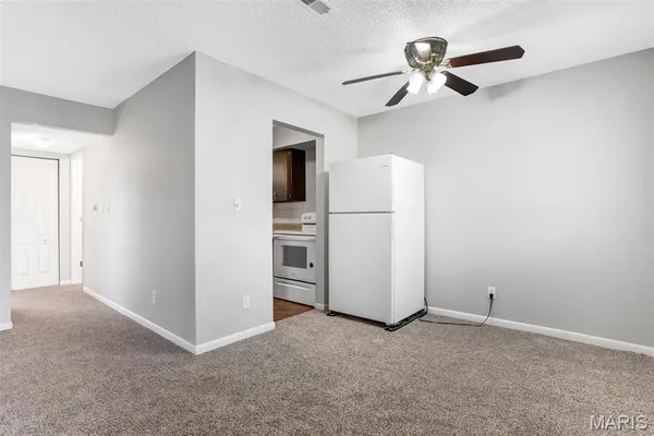 $109,900 | 113 Lemans Court, Unit 113, Lake St. Louis, MO 63367