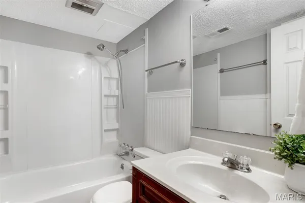 $109,900 | 113 Lemans Court, Unit 113, Lake St. Louis, MO 63367