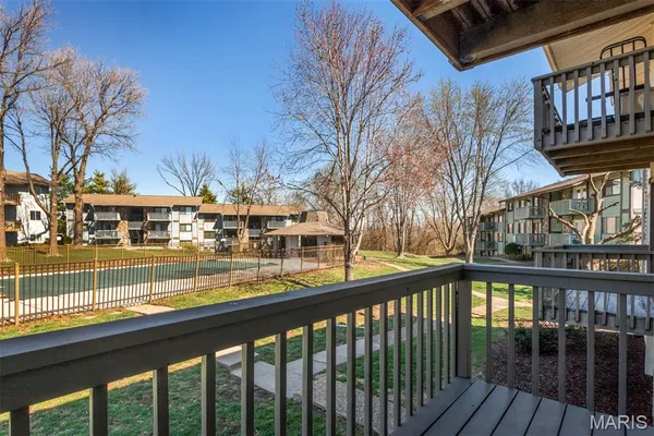 $109,900 | 113 Lemans Court, Unit 113, Lake St. Louis, MO 63367