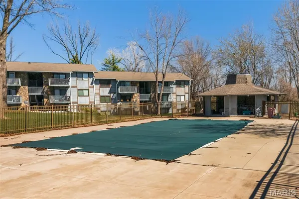 $109,900 | 113 Lemans Court, Unit 113, Lake St. Louis, MO 63367