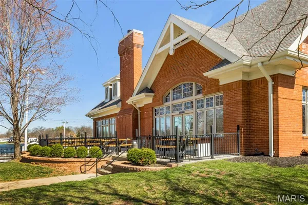 $109,900 | 113 Lemans Court, Unit 113, Lake St. Louis, MO 63367