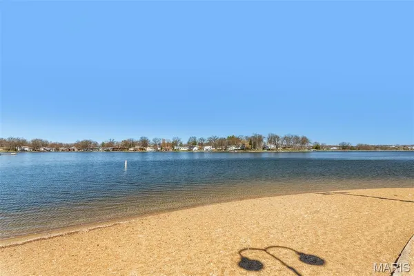 $109,900 | 113 Lemans Court, Unit 113, Lake St. Louis, MO 63367