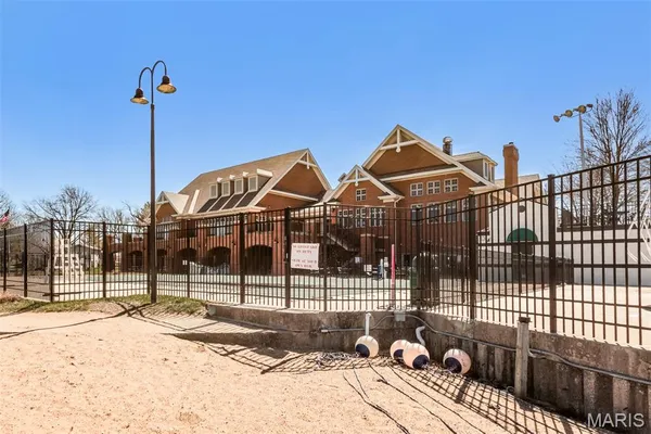 $109,900 | 113 Lemans Court, Unit 113, Lake St. Louis, MO 63367