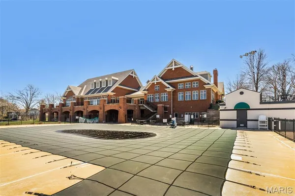 $109,900 | 113 Lemans Court, Unit 113, Lake St. Louis, MO 63367