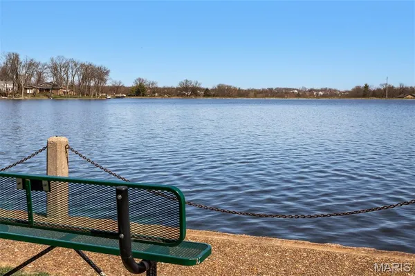 $109,900 | 113 Lemans Court, Unit 113, Lake St. Louis, MO 63367