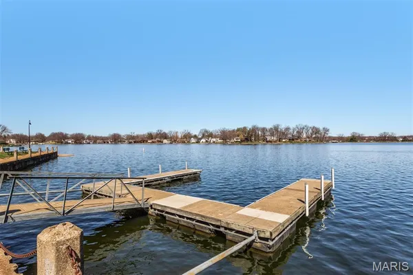 $109,900 | 113 Lemans Court, Unit 113, Lake St. Louis, MO 63367