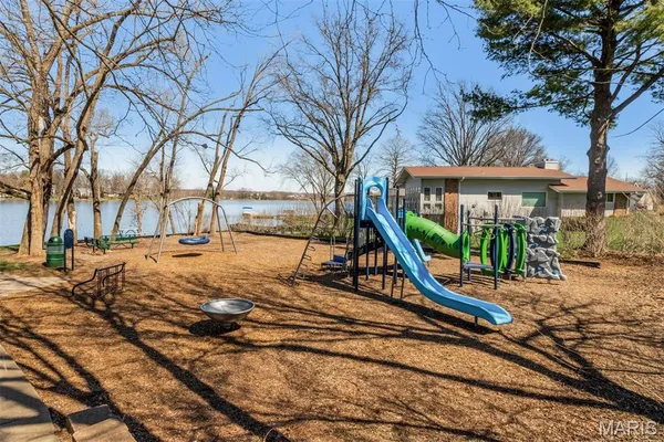 $109,900 | 113 Lemans Court, Unit 113, Lake St. Louis, MO 63367