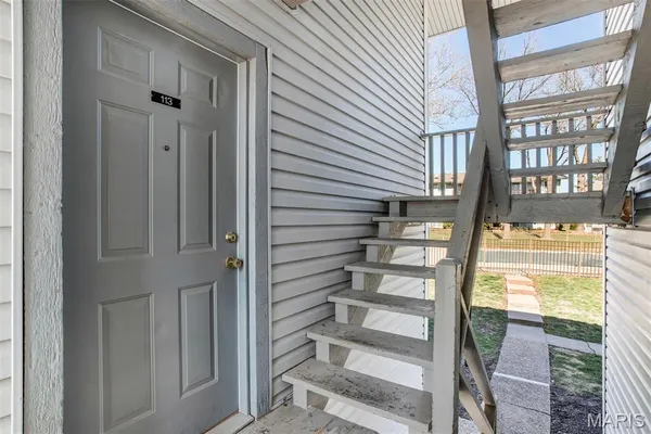 $109,900 | 113 Lemans Court, Unit 113, Lake St. Louis, MO 63367