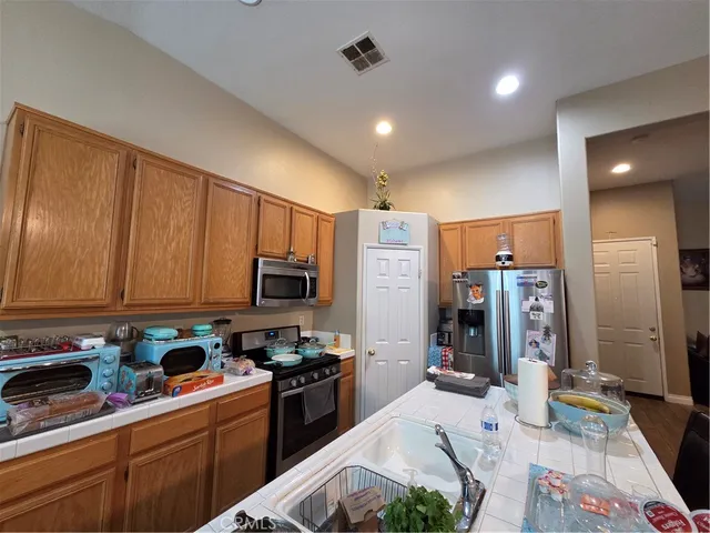 $455,000 | 14803 Bo Court, Adelanto, CA 92301