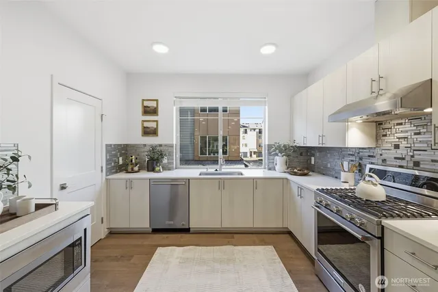 $1,348,000 | 1478 159th Place Northeast, Bellevue, WA 98008