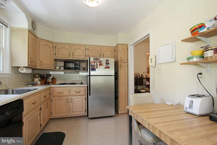 4402 Saul Road Kensington, MD 20895 - Photo 11 of 30 Kitchen