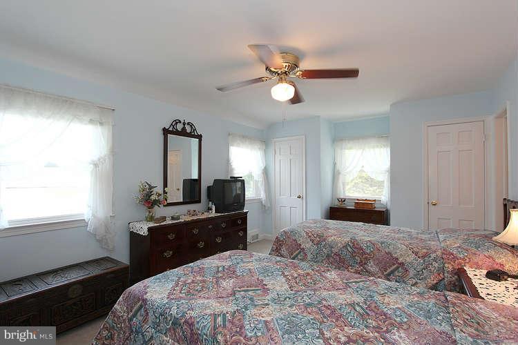 4402 Saul Road Kensington, MD 20895 - Photo 16 of 30 Bedroom Master
