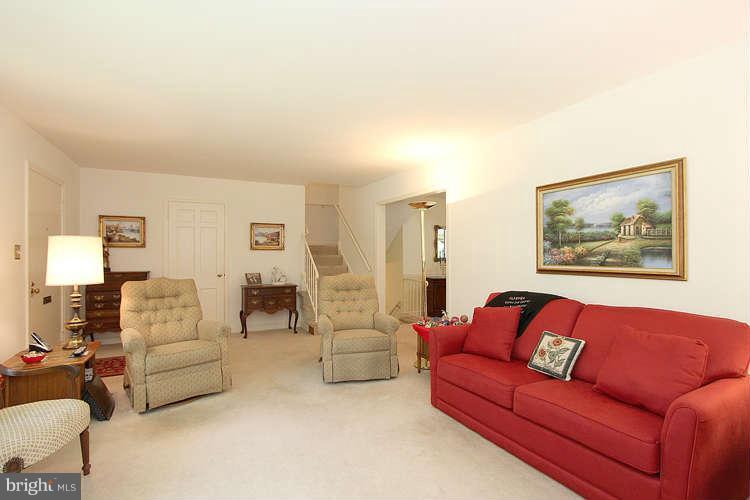 4402 Saul Road Kensington, MD 20895 - Photo 6 of 30 Living Room