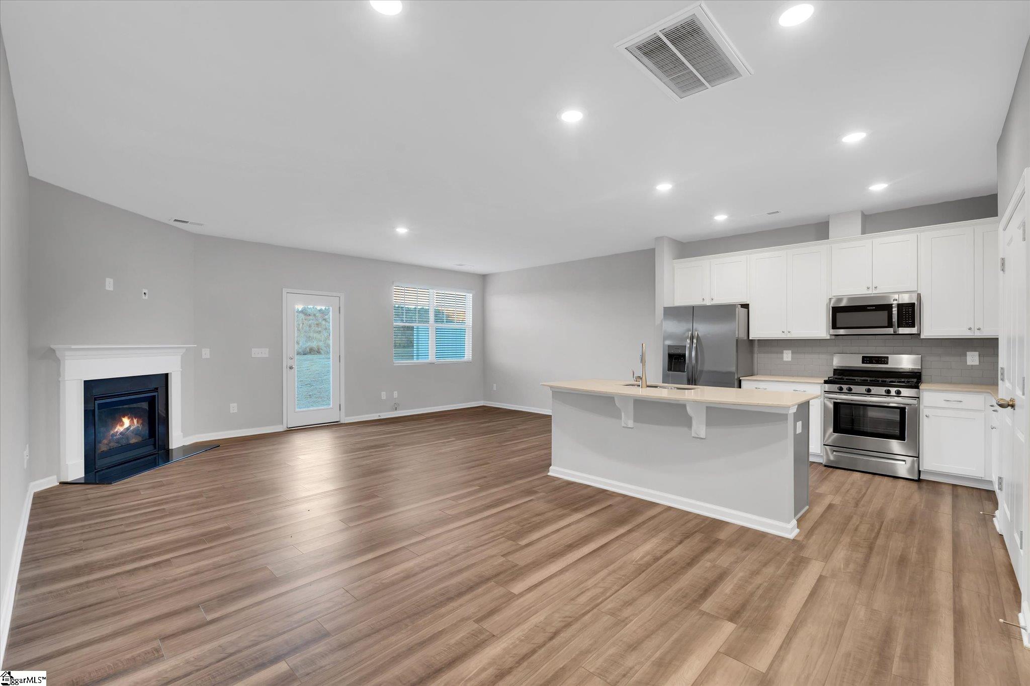 318 East Compass Way Easley, SC 29640 - Photo 8 of 26