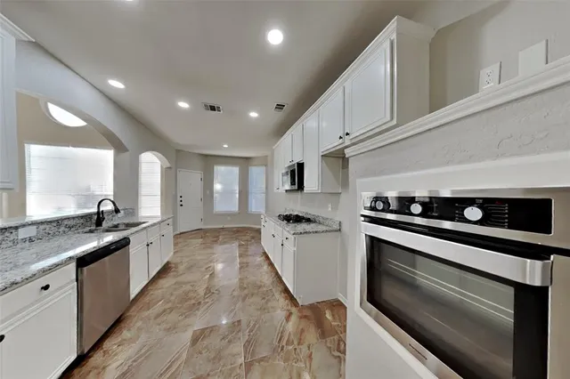 $3,245 | 301 Village Trail, Trophy Club, TX 76262