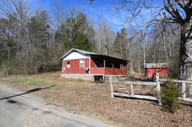 $154,500 | 3385 Rockhouse Road, Linden, TN 37096