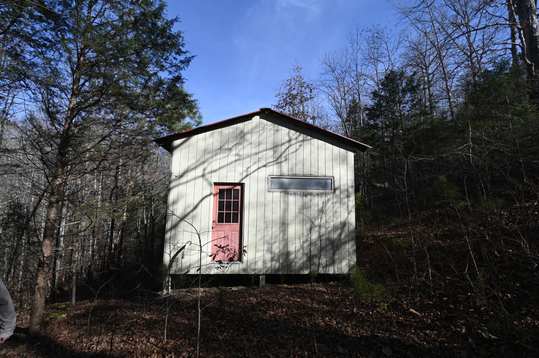 3385 Rockhouse Road Linden, TN 37096 - Photo 26 of 46 a sign that is on the side of the road