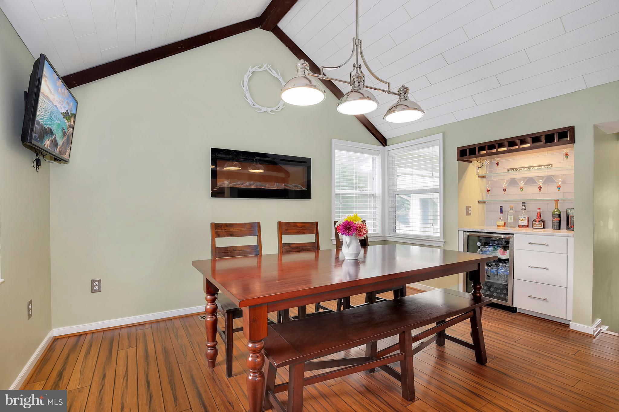 18316 Cattail Road Poolesville, MD 20837 - Photo 5 of 30 Dining Room
