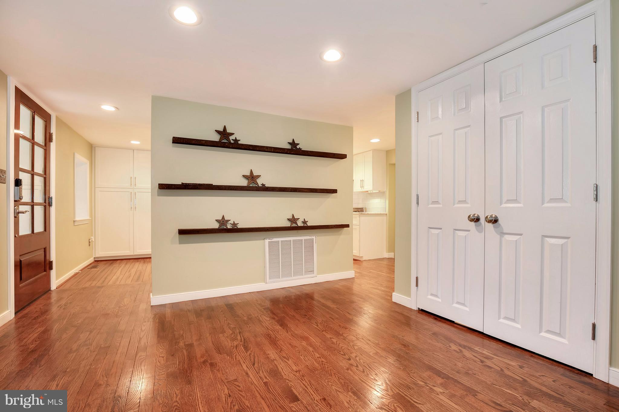 18316 Cattail Road Poolesville, MD 20837 - Photo 7 of 30 Interior (General)