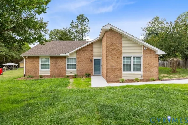 $2,400 | 7905 Tamarind Drive, Richmond, VA 23227