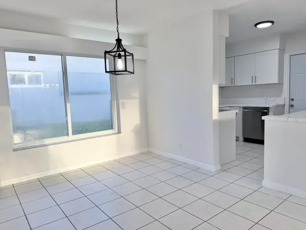 $3,200 | 231 Northeast 16th Avenue, Pompano Beach, FL 33060