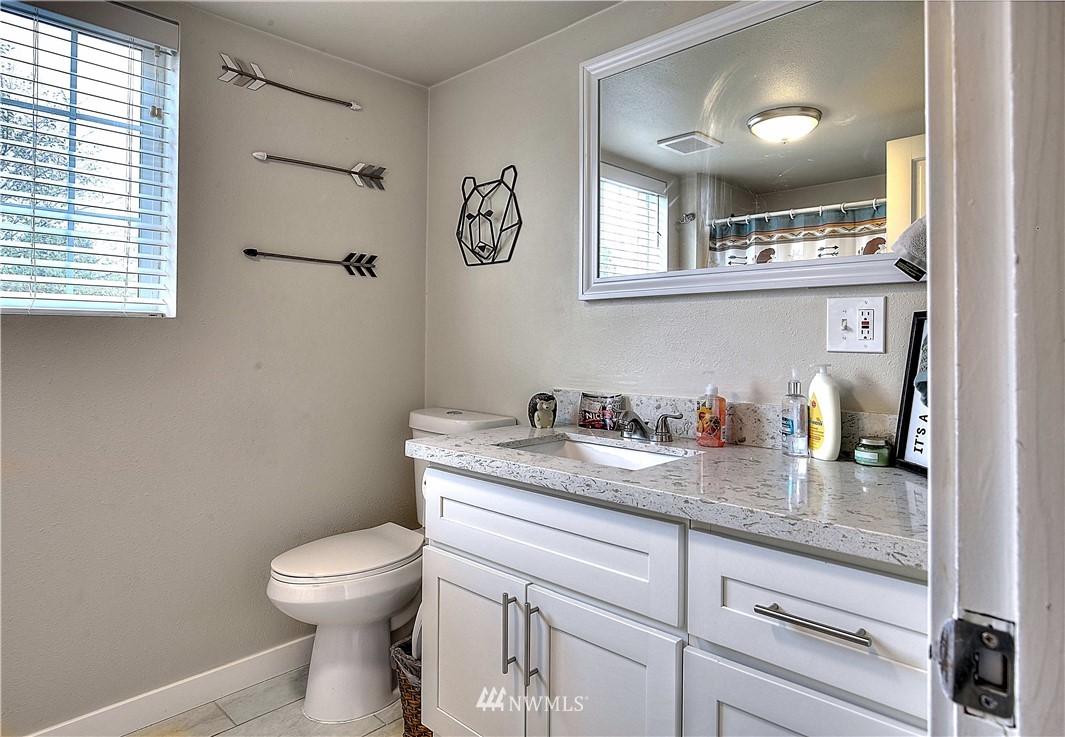 10320 Clark Road Southeast Yelm, WA 98597 - Photo 21 of 28 Gallery Image 21