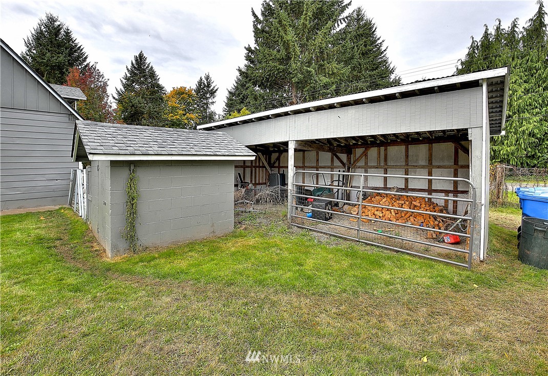 10320 Clark Road Southeast Yelm, WA 98597 - Photo 8 of 28 Gallery Image 8