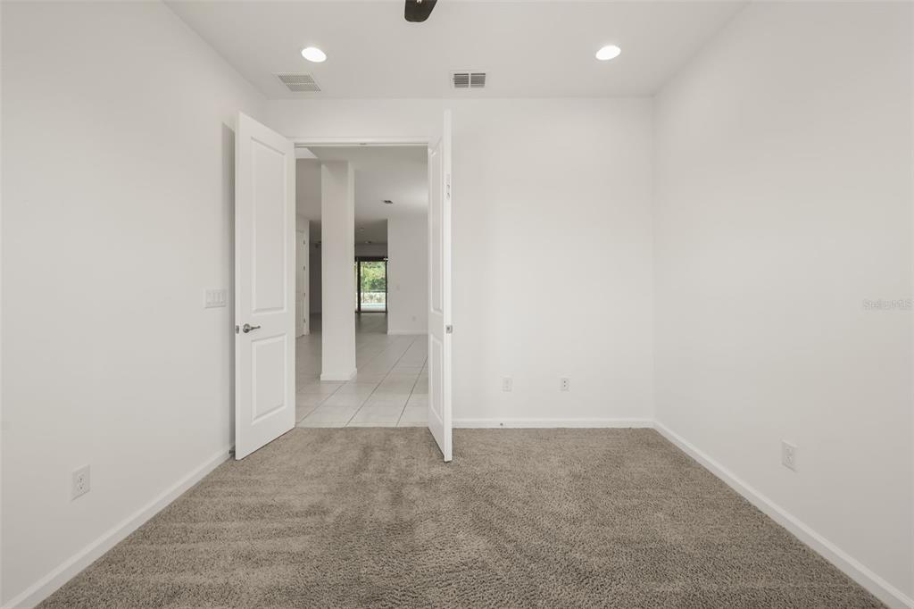 1078 Castlevecchio Loop Orlando, FL 32825 - Photo 33 of 43