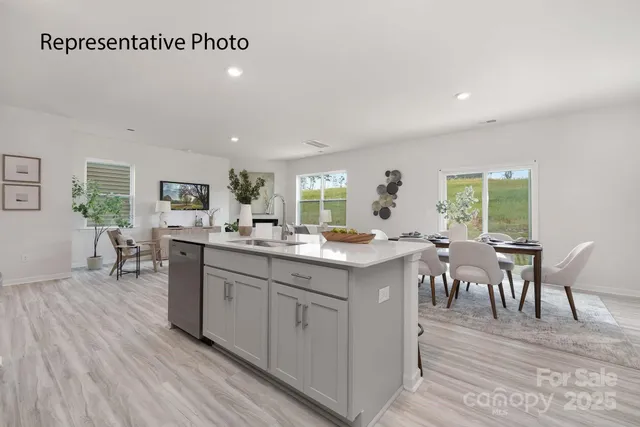 $299,000 | 1051 20th Avenue Loop Southeast, Newton, NC 28658